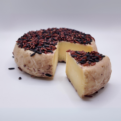 Umarine, special cheese with Moa berry